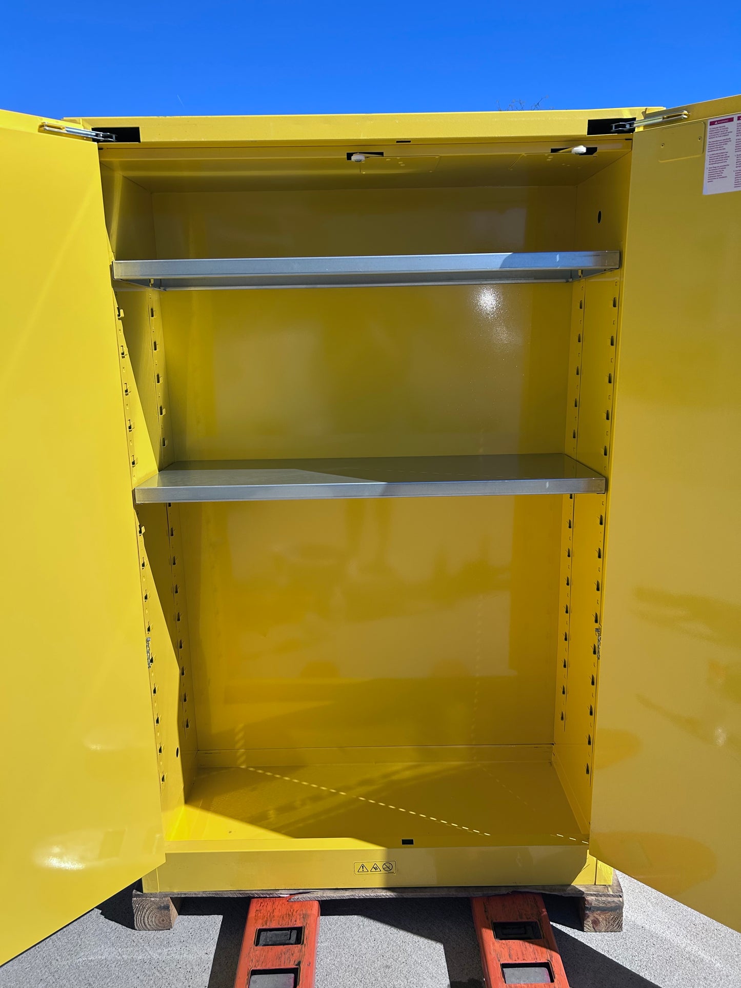 Eagle – Justrite Safety Group 45 Gallon Fire Cabinet 1945X