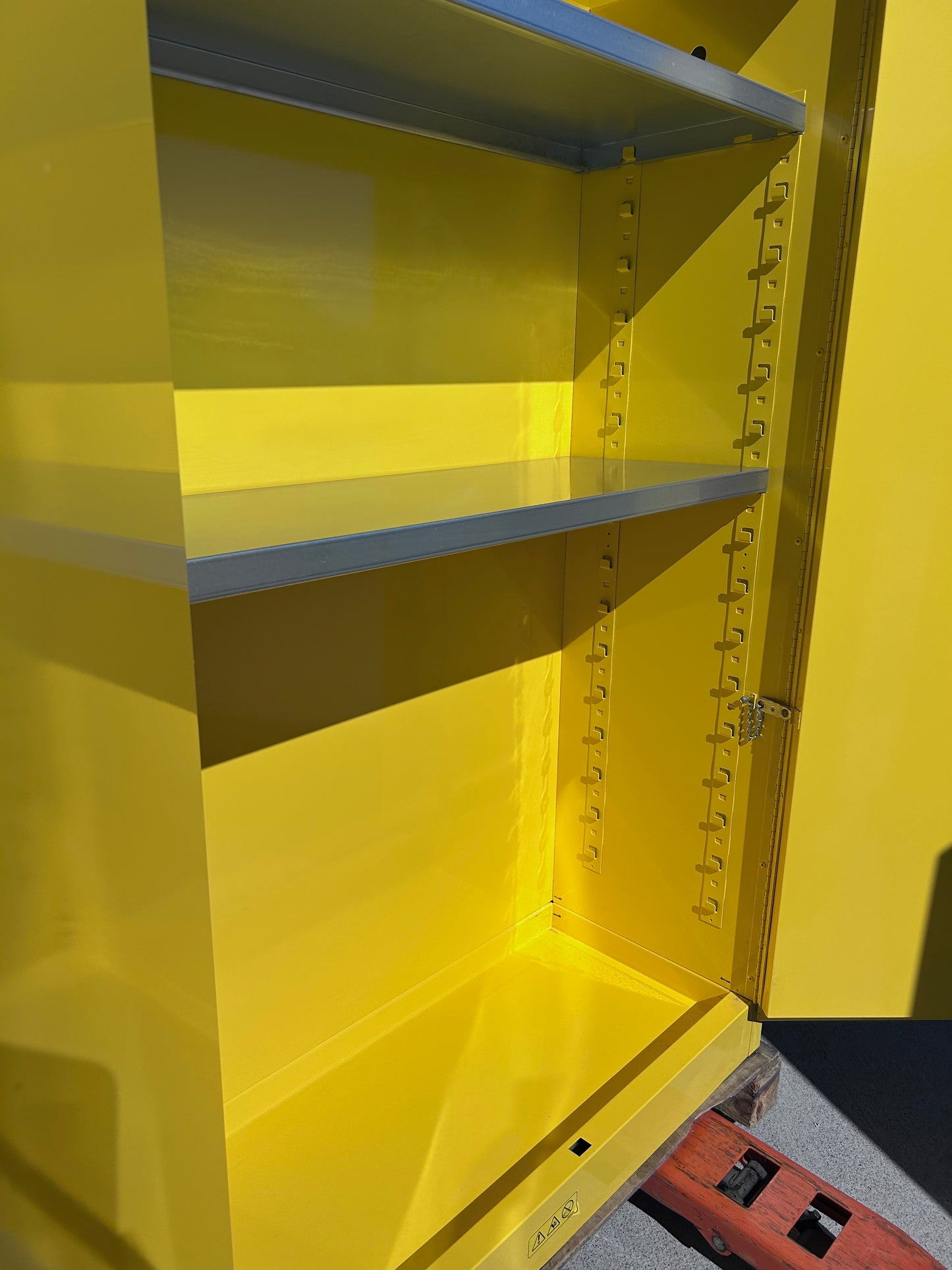 Eagle – Justrite Safety Group 45 Gallon Fire Cabinet 1945X