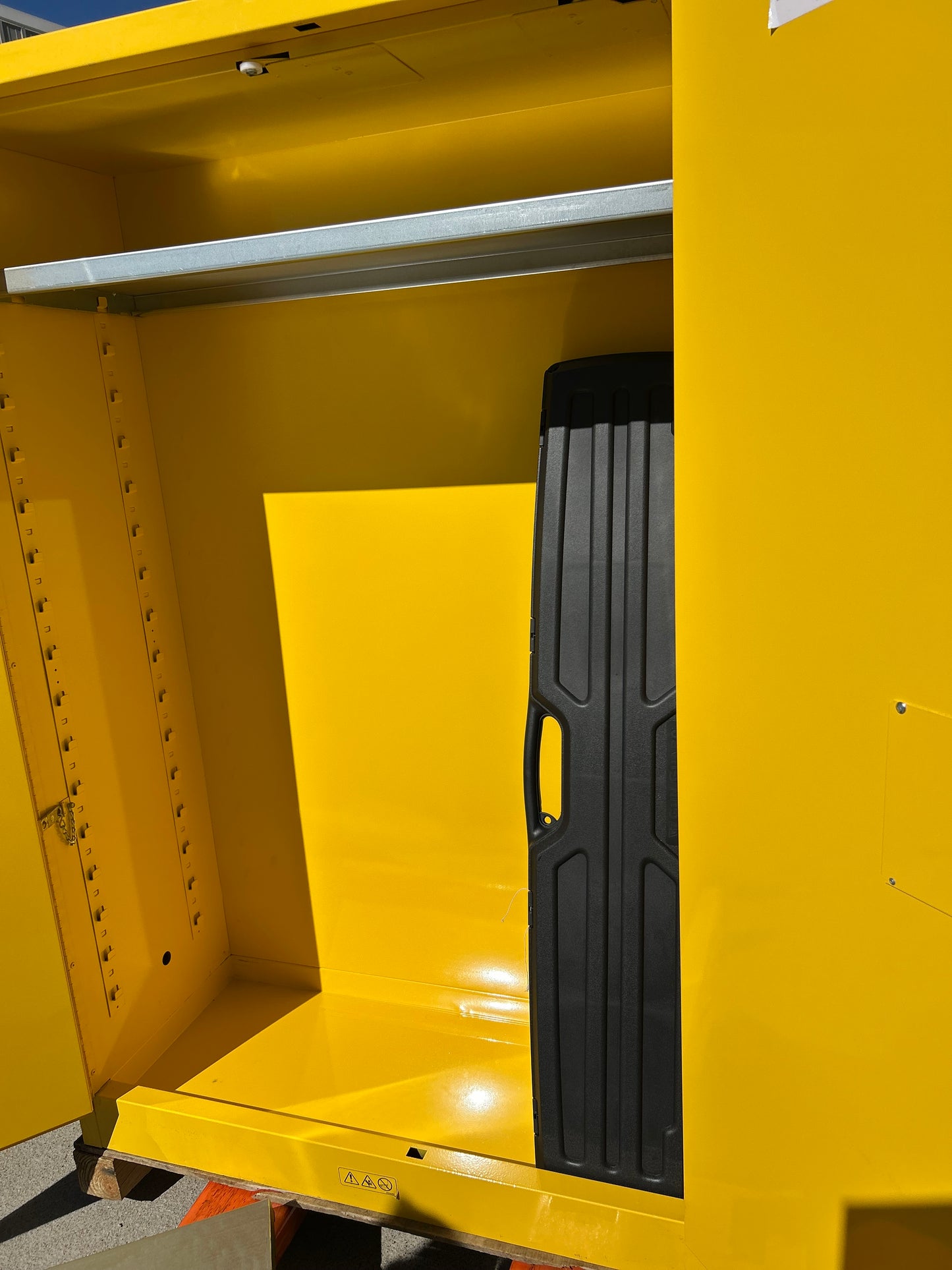 Eagle – Justrite Safety Group 45 Gallon Fire Cabinet 1945X