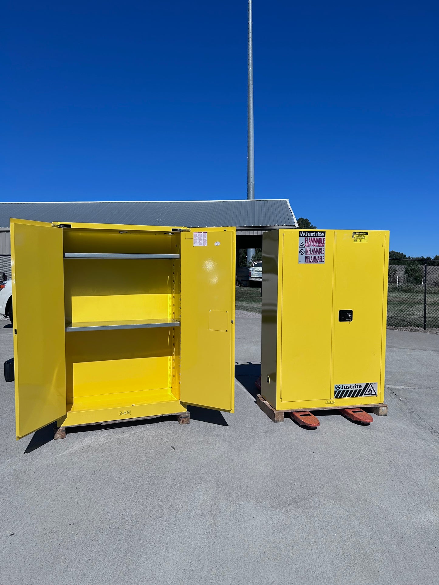 Eagle – Justrite Safety Group 45 Gallon Fire Cabinet 1945X