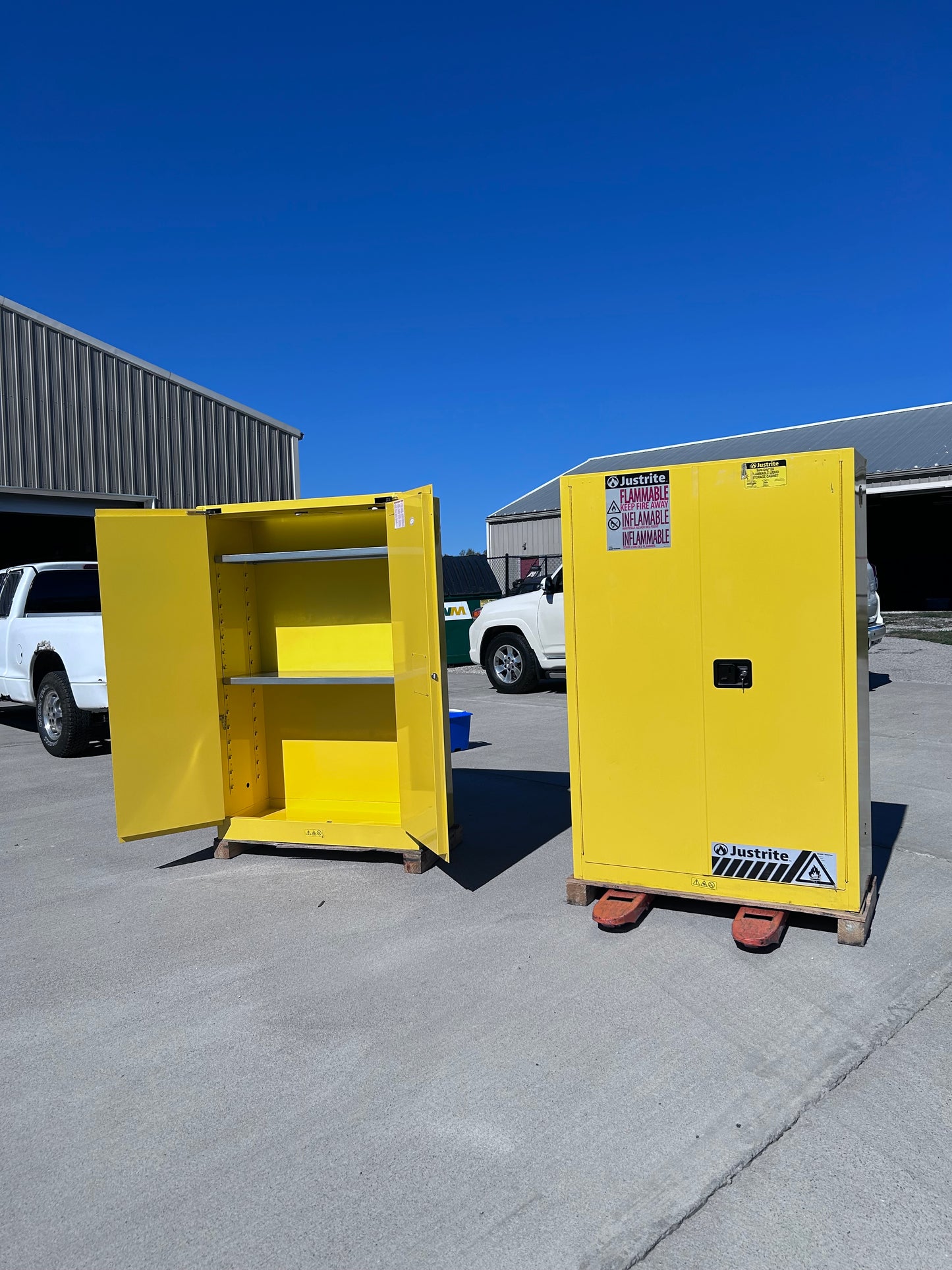 Eagle – Justrite Safety Group 45 Gallon Fire Cabinet 1945X