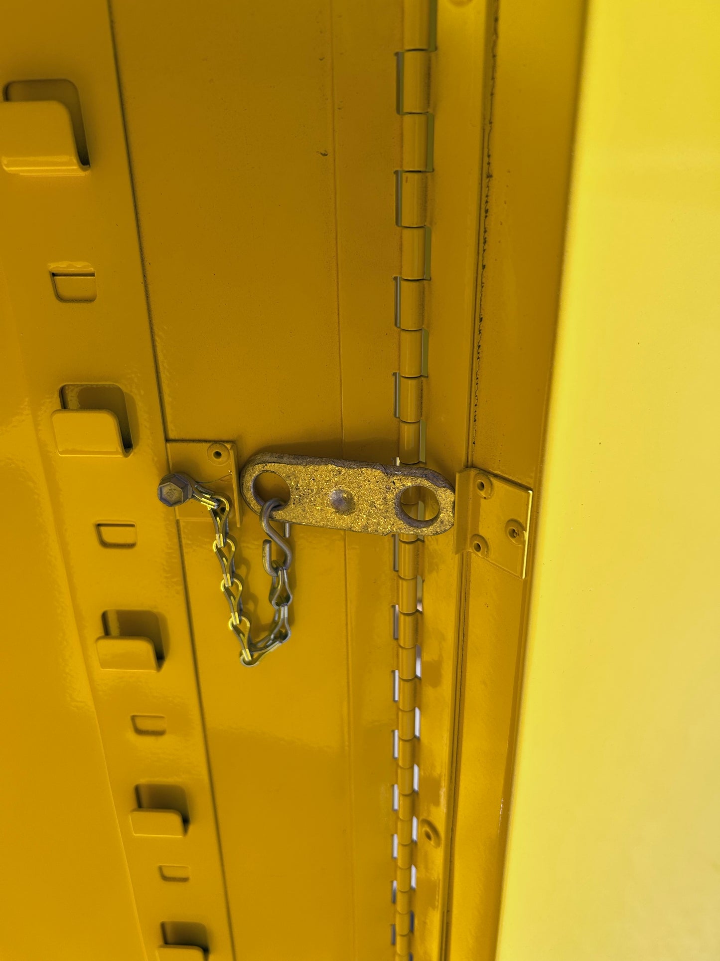 Eagle – Justrite Safety Group 45 Gallon Fire Cabinet 1945X